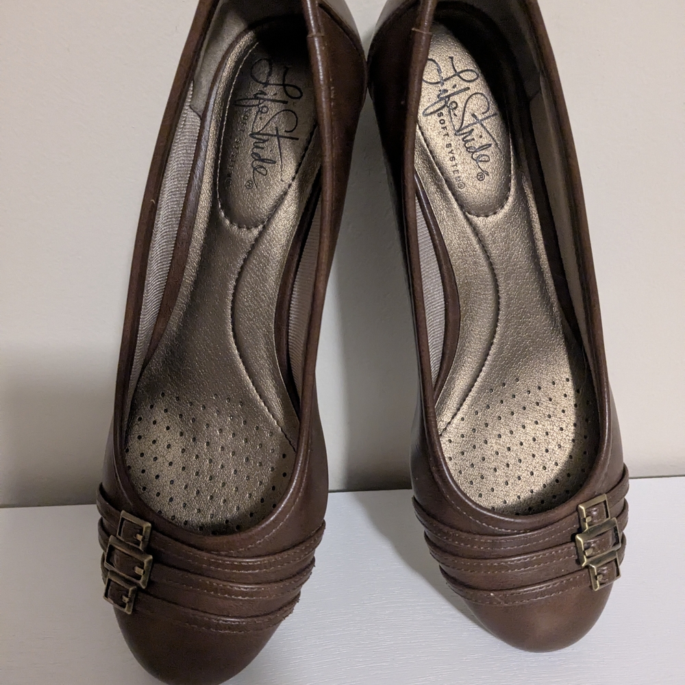 Life Stride Women's Brown Heels